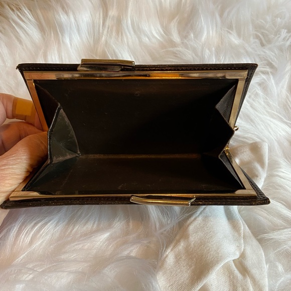 Burberrys GUC Classic Pre-1999 Vintage Haymarket Kiss Lock Wallet - Picture 14 of 15